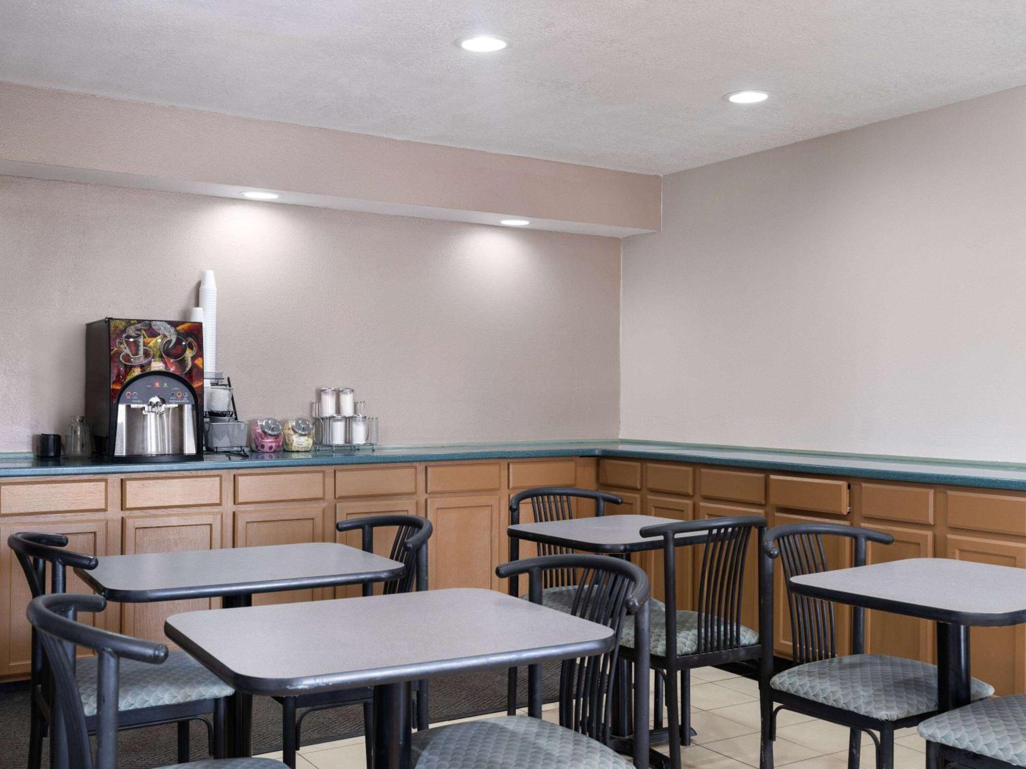 Travelodge By Wyndham Tucson Az 2*