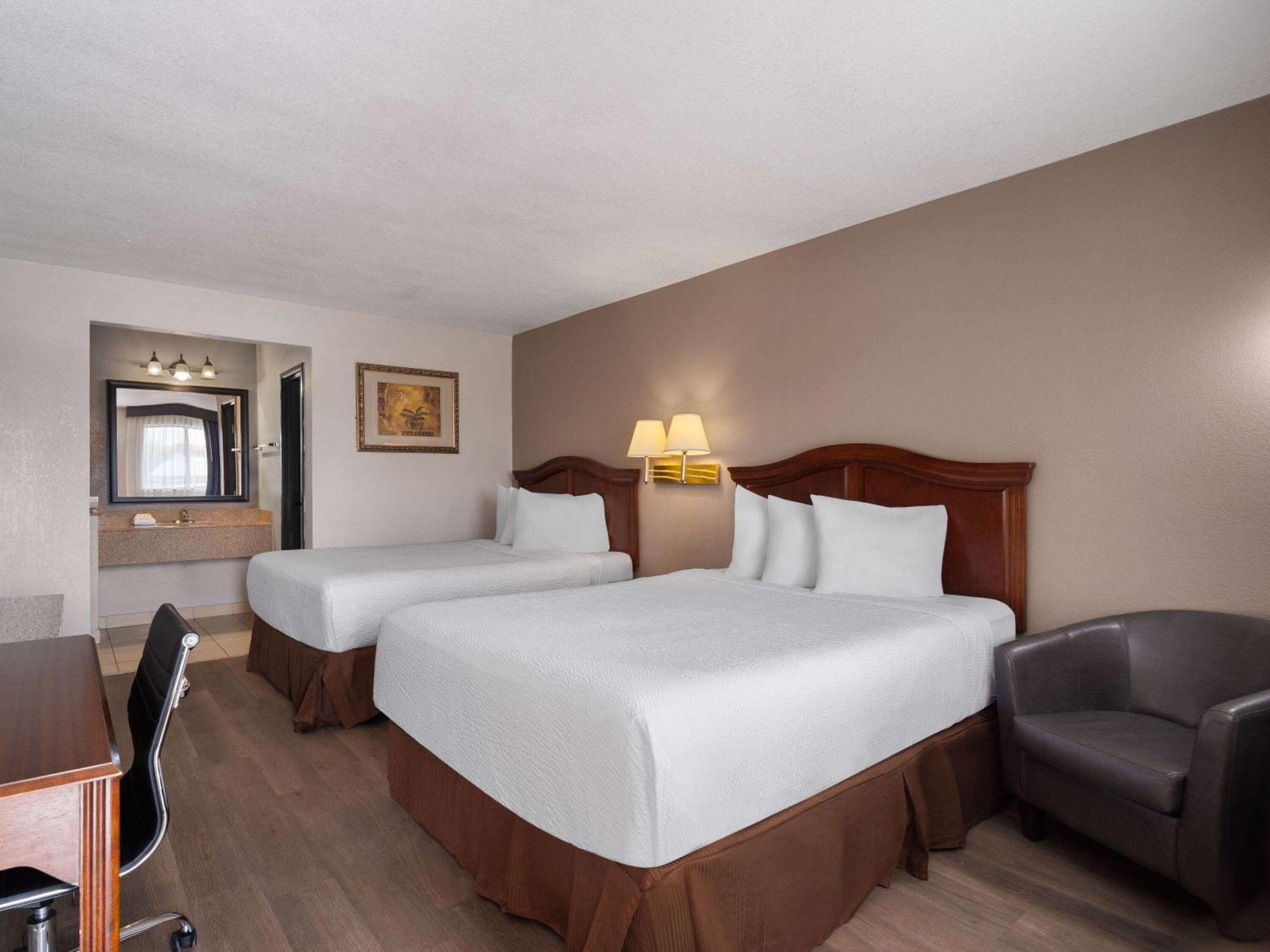 Travelodge By Wyndham Tucson Az Hotel 2*