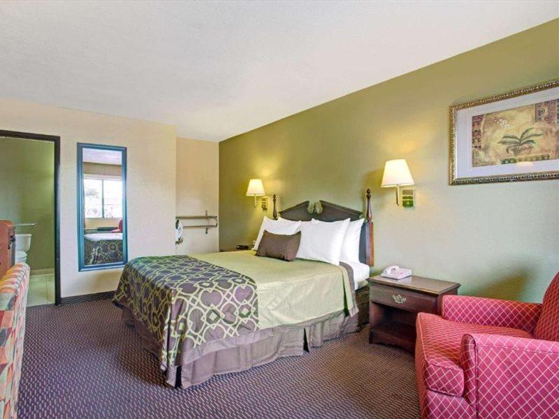 Travelodge By Wyndham Tucson Az Hotel